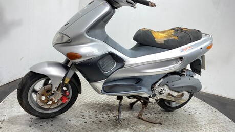 Gilera Runner 180 SP 2000 2 STROKE ORIGINAL NON RUNNING RARE PROJECT SCOOTER 180CC 14