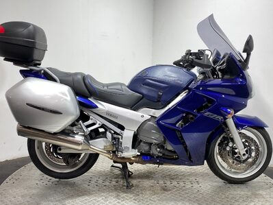 Yamaha FJR1300 2003 51K FULL LUGGAGE NEW MOT WARRANTY SPORTS TOURER