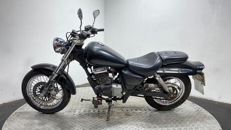 Suzuki GZ 125 MARAUDER 2006 6K RUNNING CRUISER BIKE PROJECT 125CC 11