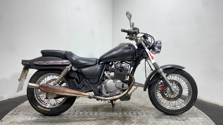 Suzuki GZ 125 MARAUDER 2006 6K RUNNING CRUISER BIKE PROJECT 125CC 1
