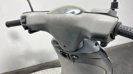 Piaggio Zip 50 4T 2010 763 KM NON RUNNING PROJECT SCOOTER 50CC 1 OWNER 8