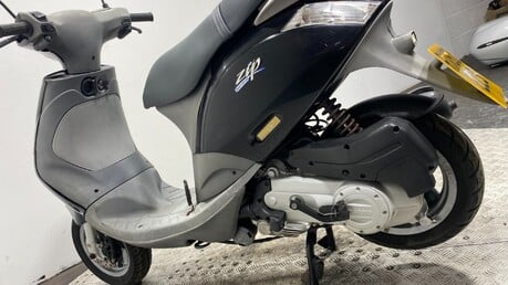 Piaggio Zip 50 4T 2010 763 KM NON RUNNING PROJECT SCOOTER 50CC 1 OWNER 13