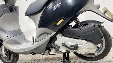 Piaggio Zip 50 4T 2010 763 KM NON RUNNING PROJECT SCOOTER 50CC 1 OWNER 18