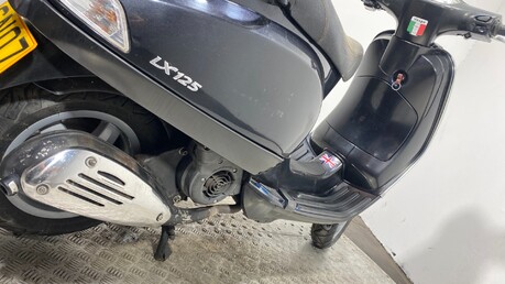 Piaggio Vespa LX 125 2007 125CC PROJECT SCOOTER SPARES OR REPAIR 9