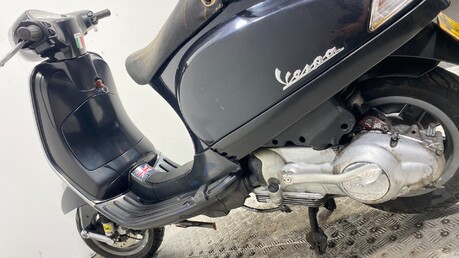 Piaggio Vespa LX 125 2007 125CC PROJECT SCOOTER SPARES OR REPAIR 10