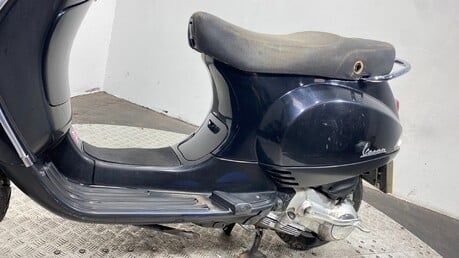 Piaggio Vespa LX 125 2007 125CC PROJECT SCOOTER SPARES OR REPAIR 14
