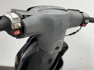Peugeot V Clic 50 2011 NON RUNNING PROJECT BIKE SCOOTER 50CC 18