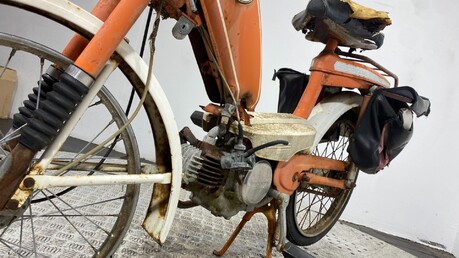 Honda NS NOVIO 50 1977 NON RUNNING CLASSIC PROJECT SCOOTER BIKE 50CC 18