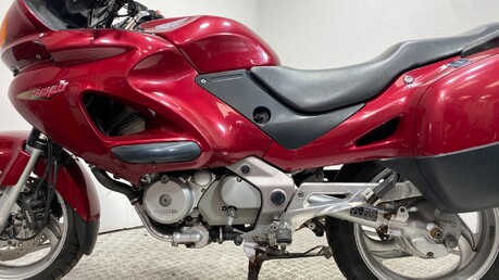 Honda NT 650 V 2003 GOOD RUNNING LIGHT PROJECT BIKE 15