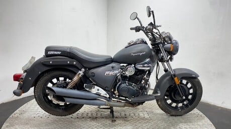 Keeway Superlight 125 E4 2019 4K RUNNING PROJECT CRUISER BIKE 125CC 1
