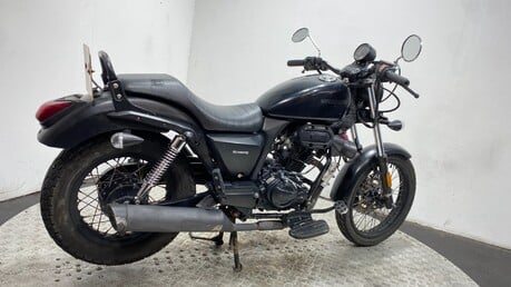 Sinnis Hoodlum 125 2017 NON RUNNING CRUISER PROJECT BIKE 125CC 2