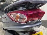 SYM Joyride 125 EVO 2012 NON RUNNING PROJECT BIKE SCOOTER 125CC 11