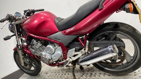 Yamaha XJ 600 N 2000 RUNNING PROJECT BIKE BARN FIND 600CC 15