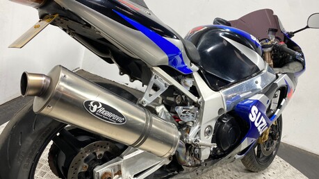 Suzuki GSXR 1000 K2 2002 GOOD RUNNING PROJECT BIKE SPARES OR REPAIR 1000CC SPORT 4