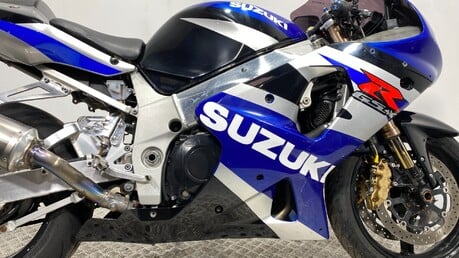 Suzuki GSXR 1000 K2 2002 GOOD RUNNING PROJECT BIKE SPARES OR REPAIR 1000CC SPORT 6