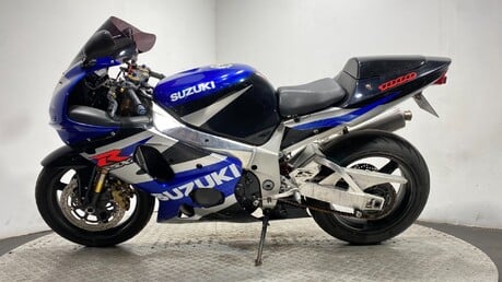 Suzuki GSXR 1000 K2 2002 GOOD RUNNING PROJECT BIKE SPARES OR REPAIR 1000CC SPORT 11