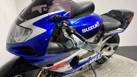 Suzuki GSXR 1000 K2 2002 GOOD RUNNING PROJECT BIKE SPARES OR REPAIR 1000CC SPORT 12