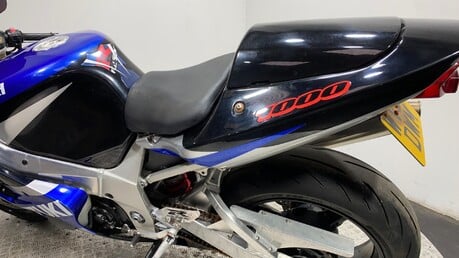 Suzuki GSXR 1000 K2 2002 GOOD RUNNING PROJECT BIKE SPARES OR REPAIR 1000CC SPORT 15