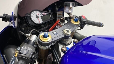 Suzuki GSXR 1000 K2 2002 GOOD RUNNING PROJECT BIKE SPARES OR REPAIR 1000CC SPORT 18