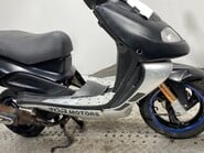 TGB Sport 302 50 2 STROKE 2T NON RUNNING SCOOTER PROJECT BIKE 50CC 4