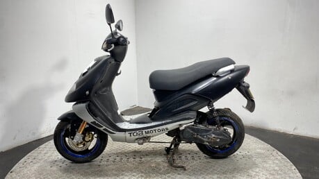 TGB Sport 302 50 2 STROKE 2T NON RUNNING SCOOTER PROJECT BIKE 50CC 11