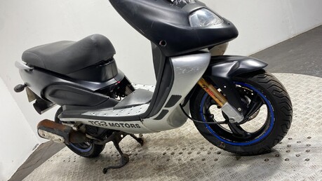 TGB Sport 302 50 2 STROKE 2T NON RUNNING SCOOTER PROJECT BIKE 50CC 18