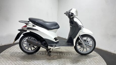 Piaggio Liberty 50 2T 2014 16K RUNNING PROJECT SCOOTER 50CC 2 STROKE 1
