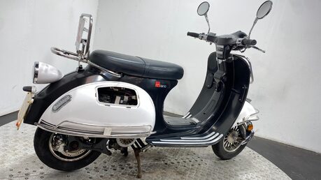 Lexmoto Milano 125 EFi 2018 14k NON RUNNING PROJECT BIKE SCOOTER PARTS BIKE 125CC 2