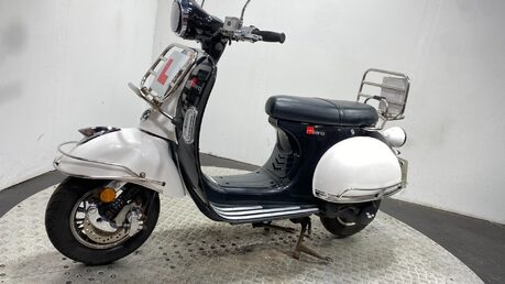 Lexmoto Milano 125 EFi 2018 14k NON RUNNING PROJECT BIKE SCOOTER PARTS BIKE 125CC 14