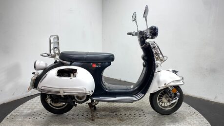 Lexmoto Milano 125 EFi 2018 14k NON RUNNING PROJECT BIKE SCOOTER PARTS BIKE 125CC 1