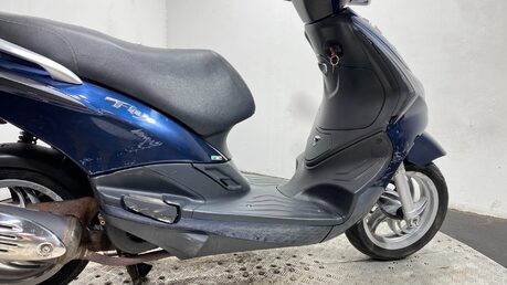 Piaggio Fly 125 3V 52K NON RUNNING PROJECT SCOOTER BIKE 125CC 5