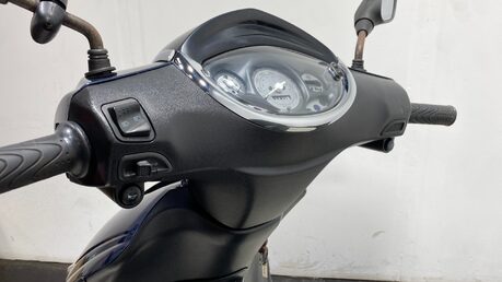 Piaggio Fly 125 3V 52K NON RUNNING PROJECT SCOOTER BIKE 125CC 16