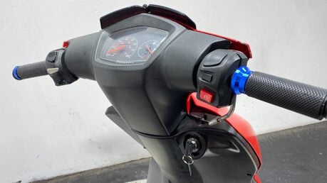 Peugeot Kisbee 50 4T 2018 6K NON RUNNING PROJECT SCOOTER 50CC BIKE 8
