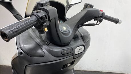 SYM Voyager 250 GTS 2009 23K NON RUNNING 250CC PROJECT SCOOTER 250CC 17