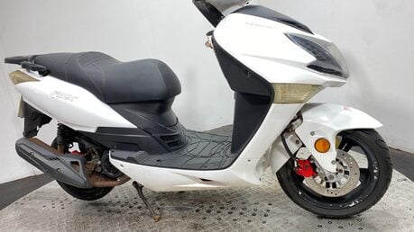Lexmoto FMX 125 2016 NON RUNNING PROJECT SCOOTER SPARES OR REPAIR 125CC 4