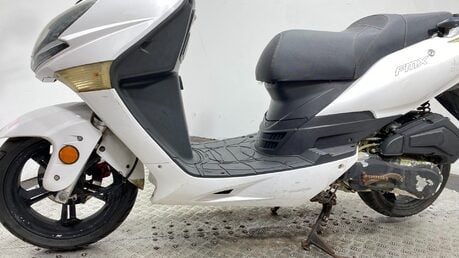 Lexmoto FMX 125 2016 NON RUNNING PROJECT SCOOTER SPARES OR REPAIR 125CC 12