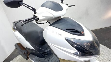 Lexmoto FMX 125 2016 NON RUNNING PROJECT SCOOTER SPARES OR REPAIR 125CC 16