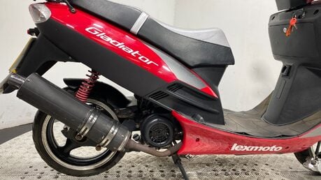 Lexmoto Gladiator 125 2014 RUNNING PROJECT SCOOTER 125CC MAXI 4