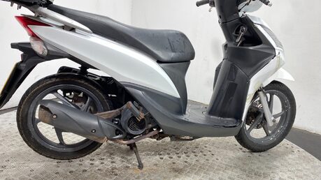Honda Vision 110 NSC 2016 GOOD RUNNING PROJECT SCOOTER BIKE 110 CC AUTO 3