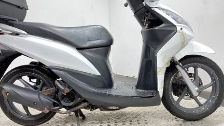 Honda Vision 110 NSC 2016 GOOD RUNNING PROJECT SCOOTER BIKE 110 CC AUTO 4