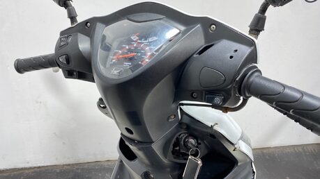Honda Vision 110 NSC 2016 GOOD RUNNING PROJECT SCOOTER BIKE 110 CC AUTO 8
