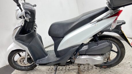 Honda Vision 110 NSC 2016 GOOD RUNNING PROJECT SCOOTER BIKE 110 CC AUTO 16
