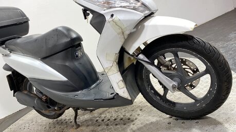 Honda Vision 110 NSC 2016 GOOD RUNNING PROJECT SCOOTER BIKE 110 CC AUTO 19