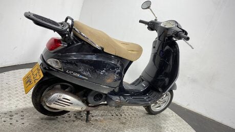 Piaggio Vespa LX 125 3V 2012 20K NON RUNNING PROJECT SCOOTER 125CC 2