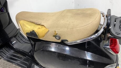 Piaggio Vespa LX 125 3V 2012 20K NON RUNNING PROJECT SCOOTER 125CC 16