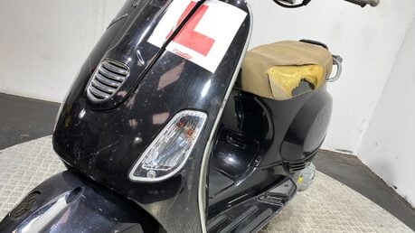 Piaggio Vespa LX 125 3V 2012 20K NON RUNNING PROJECT SCOOTER 125CC 20