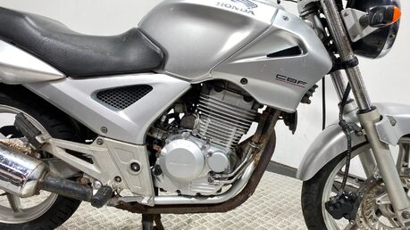 Honda CBF250 2006 SPARES OR REPAIR NON RUNNING PROJECT BIKE 250CC 6