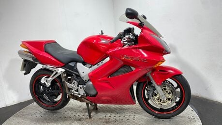 Honda VFR 800 2001 VTEC 34K NON RUNNING PROJECT BIKE SPARES OR REPAIR 800CC 8
