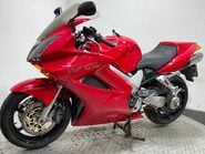 Honda VFR 800 2001 VTEC 34K NON RUNNING PROJECT BIKE SPARES OR REPAIR 800CC 12