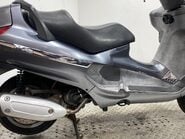 Piaggio X8 125 2006 NON RUNNING LARGE MAXI SCOOTER 125CC 4